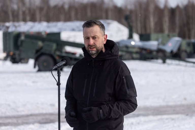 Polonezii ne arată calea: banii pe armament aduc respect