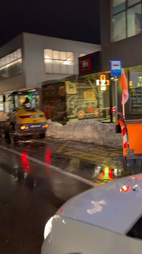 Sectorul 6 se luptă cu zăpada de azi-noapte nonstop - Bucuresti
