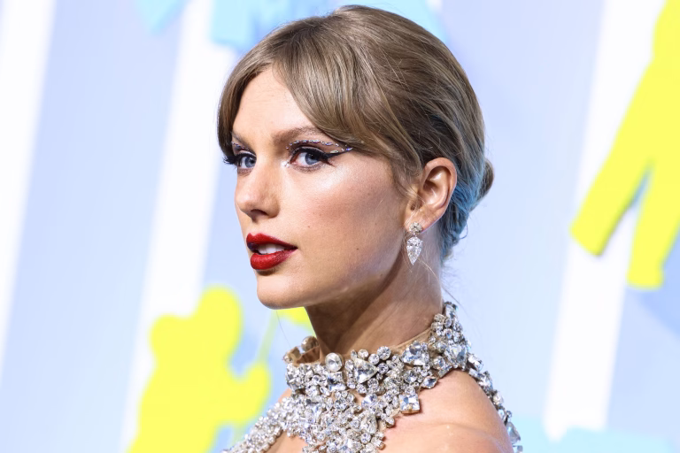 Taylor Swift, din nou regina vânzărilor muzicale mondiale