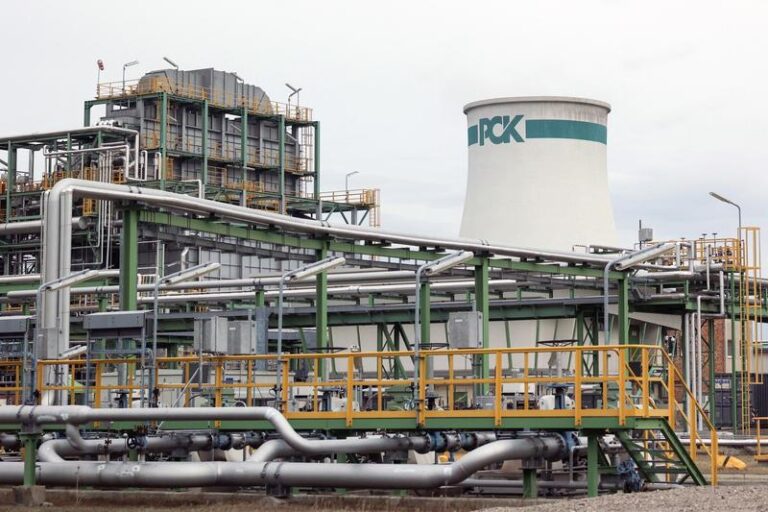 Ungaria și Slovacia caută rute alternative pentru petrolul rusesc