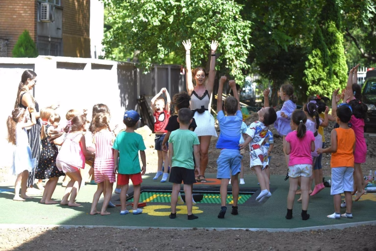 Grădinița de vară din Sectorul 6 își continuă activitatea. Detalii despre înscriere