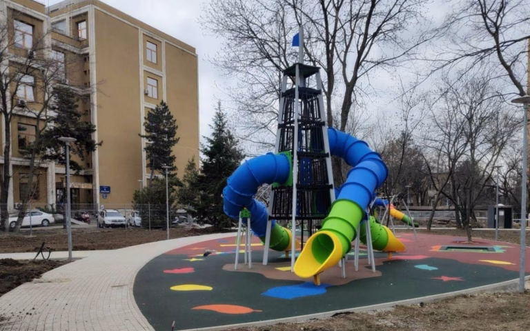 Investiții de 400 de milioane de lei pentru locuri de joacă și terenuri de sport în Sectorul 6