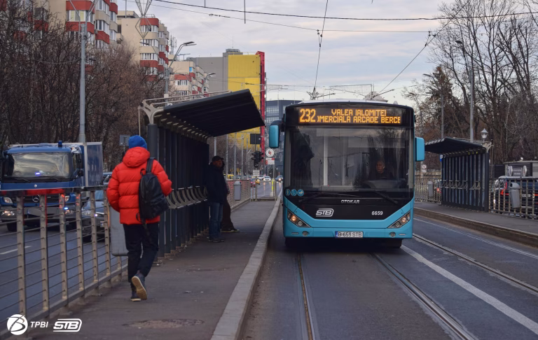 Reluarea circulației autobuzelor pe calea de rulare a tramvaielor în București