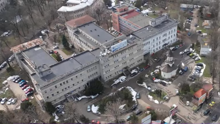 Spitalul CF2 din București, o ruină pe un teren donat de Casa Regală