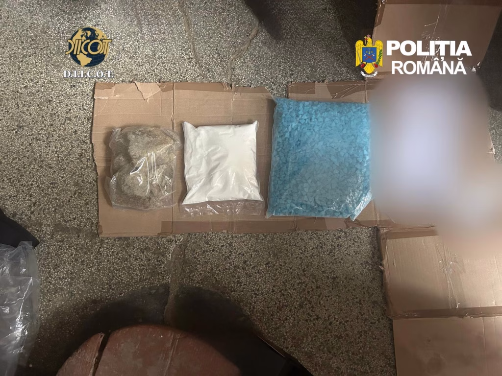 Adolescent din Arad, prins cu droguri și 150.000 lei în București - Politica