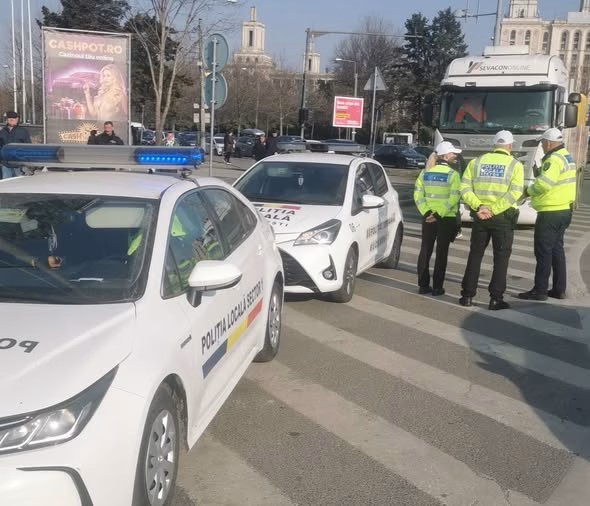Amenzi de 18.000 lei pentru camioane fără acte în centru