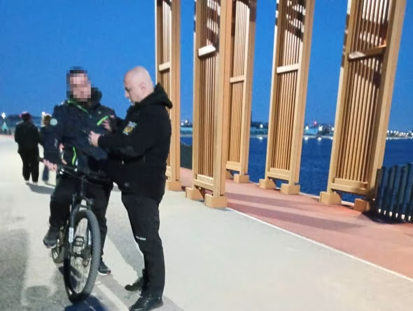 Atenție bicicliști: pe digul de la Lacul Morii se schimbă regulile seara