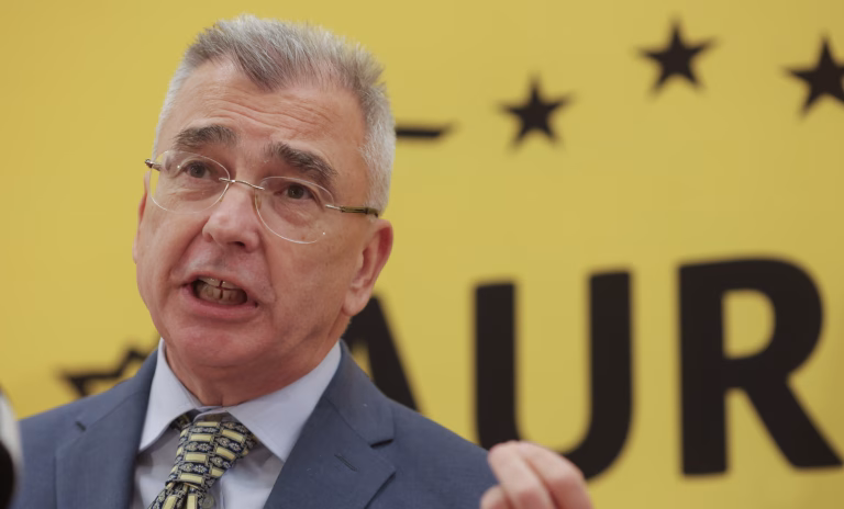 AUR atacă bugetul Bolojan: „Mincinos de la cap la coadă