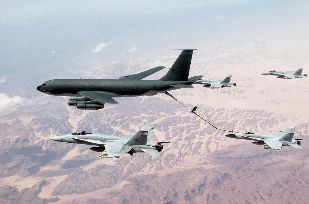 Avion militar american căzut în Irak, echipajul căutat - Politica