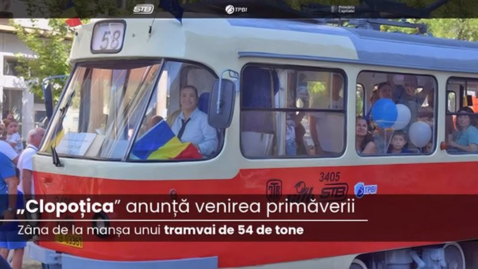 Clopoțica, vatmanița care conduce 54 de tone pe linia 25 - Bucuresti