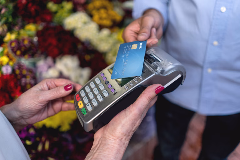 Florile de 8 Martie: 40 de milioane de euro în 8 zile