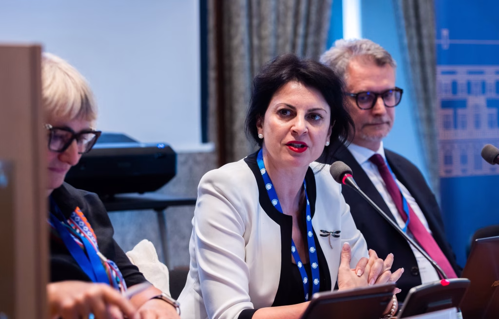 Judecătoarea Ramona Milu numără elefanții din Justiție - Politica
