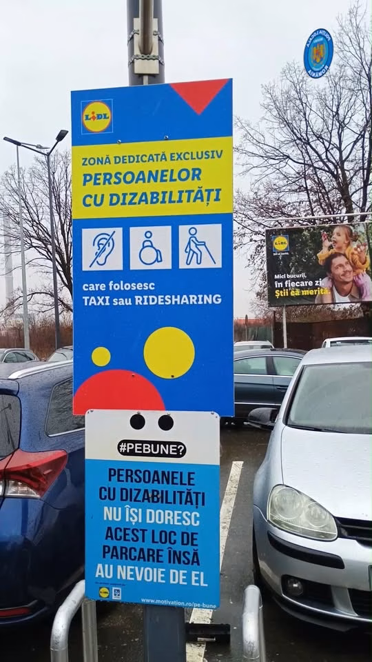 Locurile pentru persoane cu dizabilități, ocupate zilnic ilegal - Bucuresti