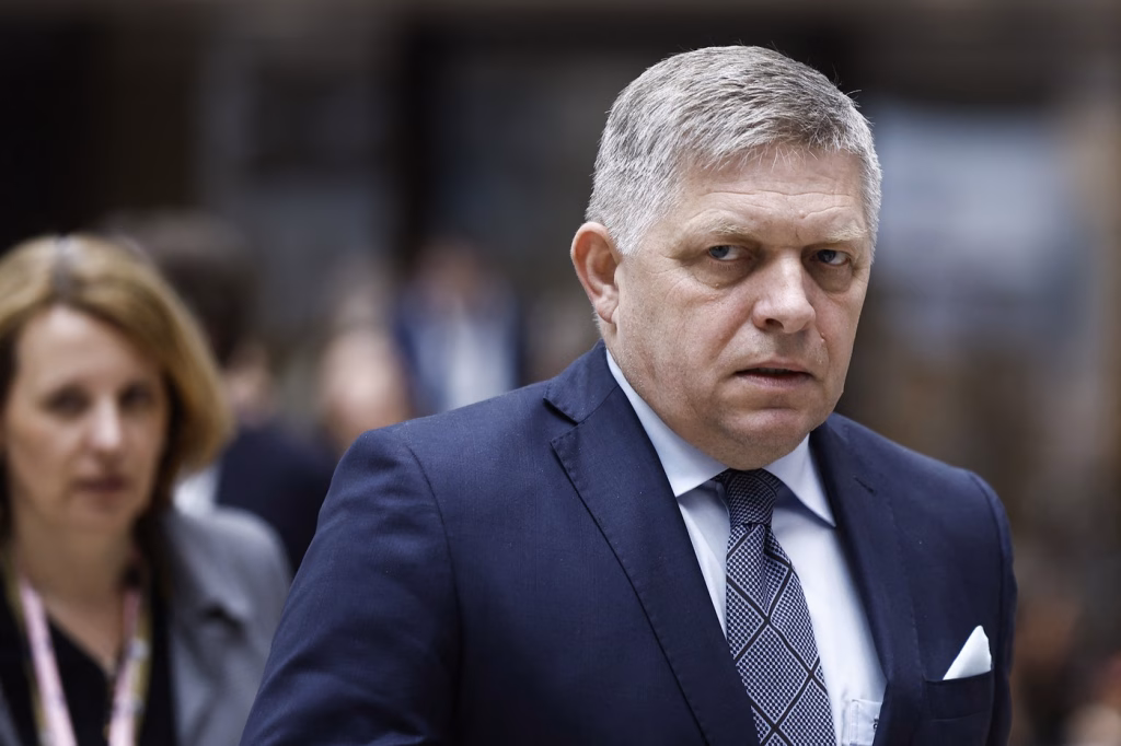 Premierul Slovaciei vine vineri la București și Oradea - Politica