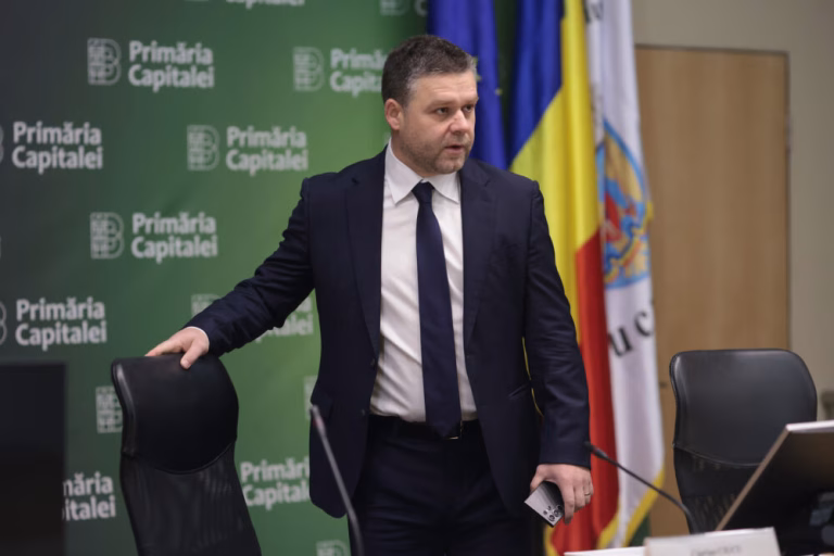 Primăria Capitalei nu mai răspunde jurnaliștilor de luni de zile