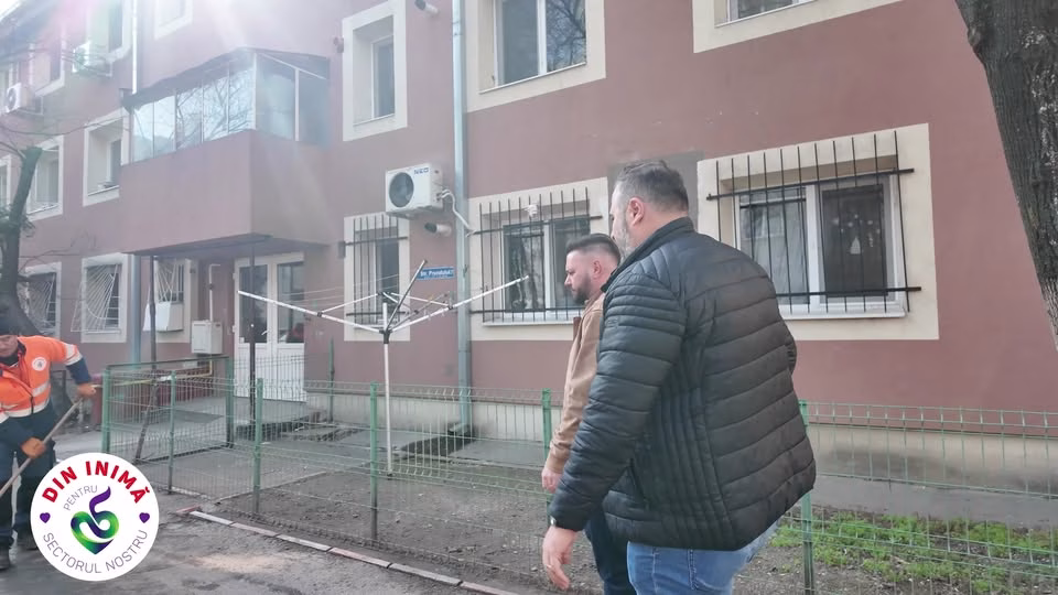 Primăria Sectorului 5 atacă gropile din Rahova cu 45 de oameni - Bucuresti