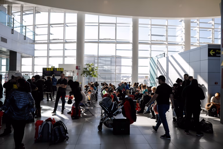 Primii bucureșteni s-au întors acasă din Dubai