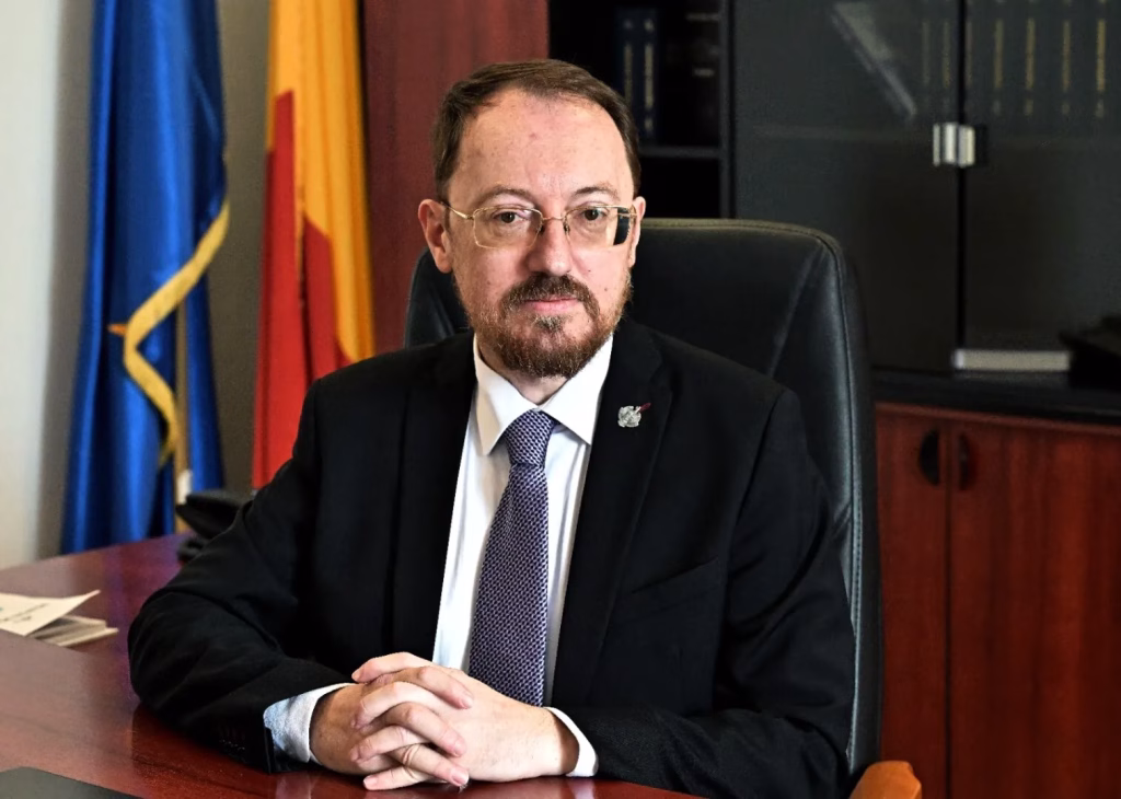 Senator bucureștean vrea foștii miniștri de Externe la masă - Politica