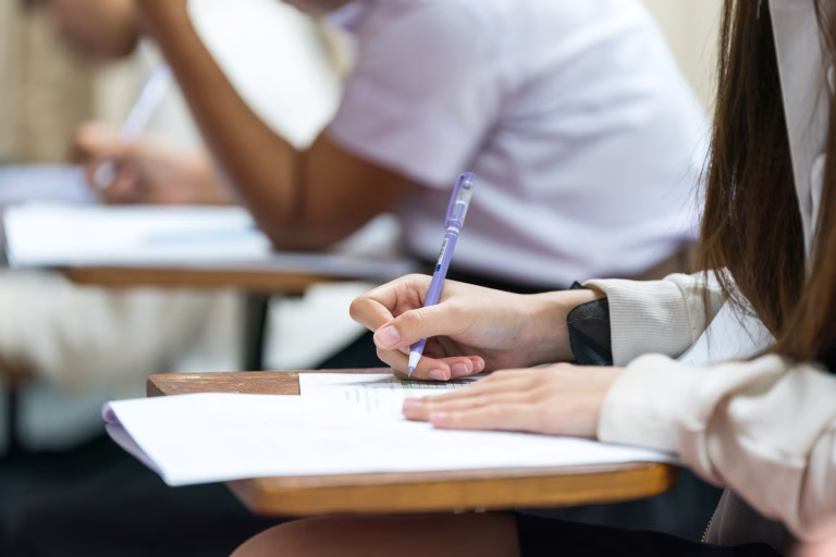 Simularea la mate pentru Evaluarea Națională s-a dat azi