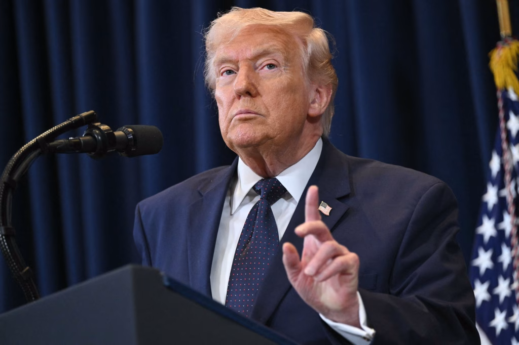 Trump anunță lovituri aeriene masive în Iran - Politica