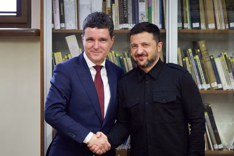 Zelenski vine azi în București: întâlniri cu Nicușor și Bolojan