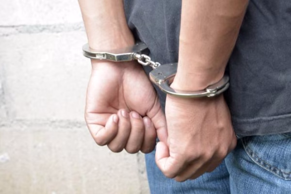 Bărbat reținut în Hunedoara pentru incitare la violență și discriminare pe rețelele sociale