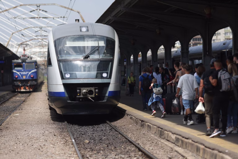 Călătorii fără bilet în trenurile private din București
