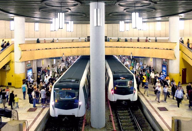 Creșteri semnificative ale prețurilor biletelor de metrou, raportate de Asociația „Metrou Ușor” la Ministerul Transporturilor