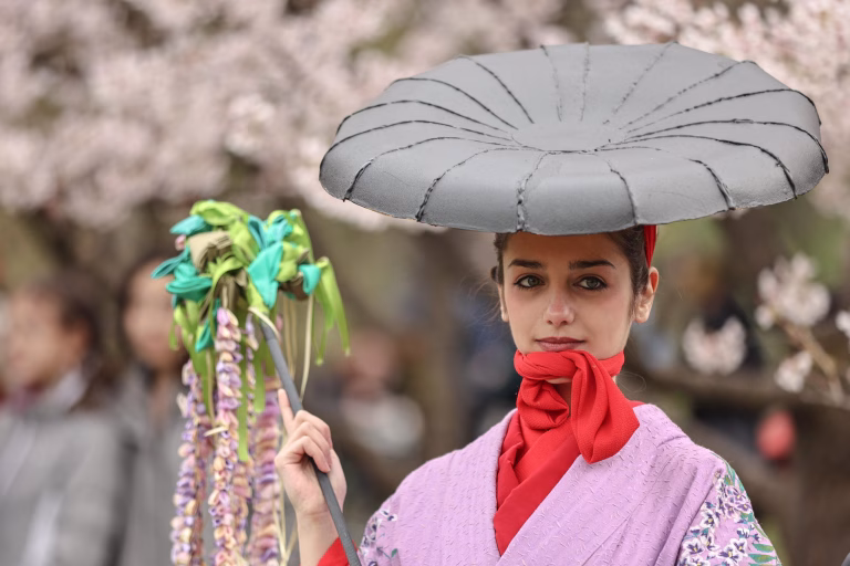 Hanami, sărbătoarea florilor de cireș, se desfășoară astăzi în Grădina Japoneză din Parcul Herăstrău, cu ateliere și demonstrații de arte marțiale