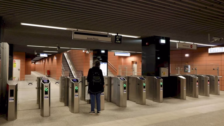 Noi cartele de acces la metrou în București. Două firme sunt interesate să furnizeze Metrorex aproape 130 de milioane de carduri