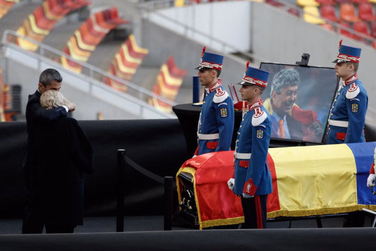 Omagiu adus lui Mircea Lucescu la Arena Națională și redenumirea Stadionului Dinamo