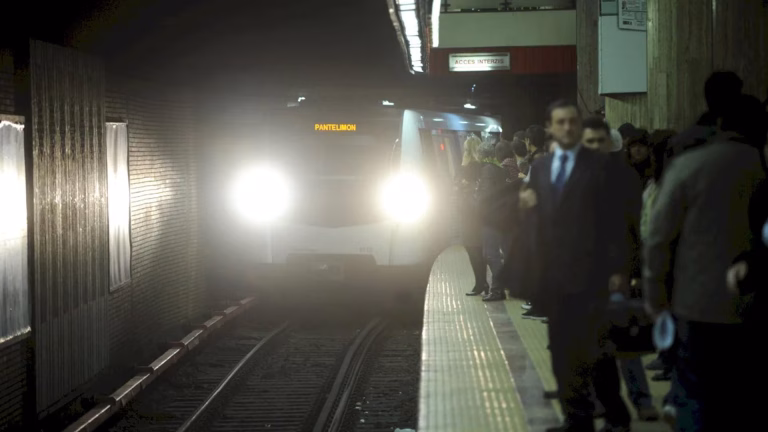 Programul Metrorex în Noaptea de Înviere și de Paște: Detalii despre circulația trenurilor