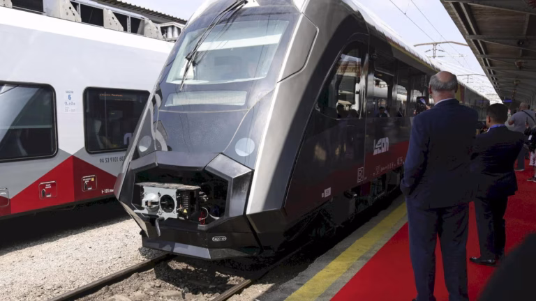 Transformarea Trenului Leon în Loft Train pentru minivacanța de 1 mai