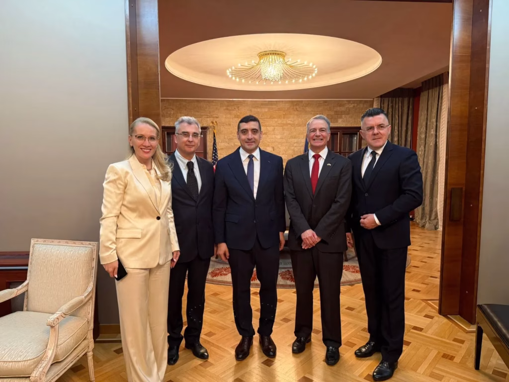 AUR la recepția ambasadorului SUA, după ce votau altfel - Politica