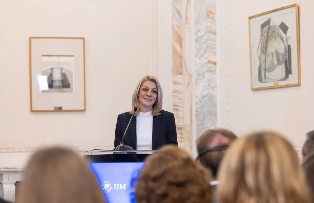 Diana Tușa îl taxează pe Bolojan: „Ne trebuie unitate, nu scandal - Politica