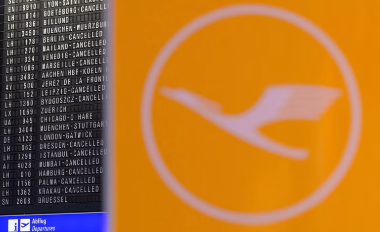 Greva piloților Lufthansa: peste 20 de zboruri din România, anulate