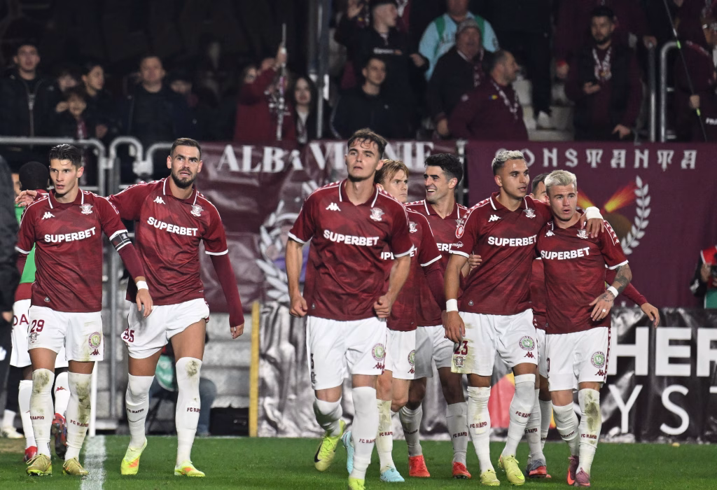 Rapid joacă un meci fără galerie după sancțiunea FRF - Sport