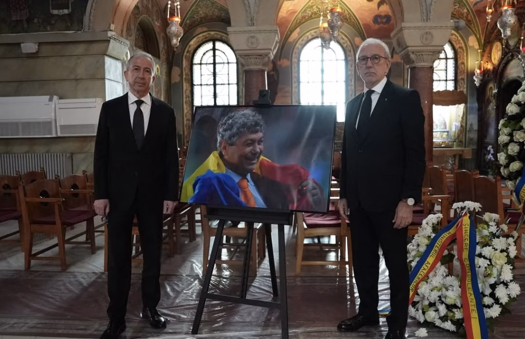 Șefii Galatasaray, la București pentru Mircea Lucescu - Sport