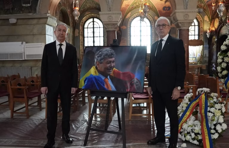 Șefii Galatasaray, la București pentru Mircea Lucescu