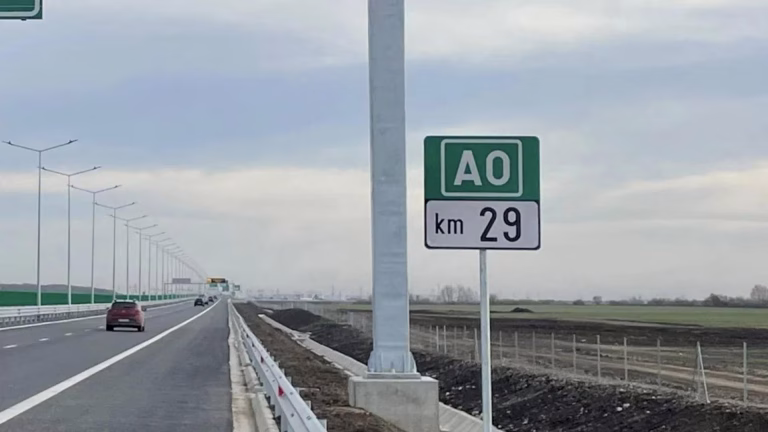 Licitație suspendată pentru viitorul Drum Expres dintre Autostrada Bucureștiului A0 și Terminalul 2 de la Aeroportul Otopeni. Care sunt motivele contestației