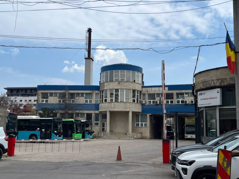 Percheziții în București și județele învecinate pentru furturi de motorină și piese auto