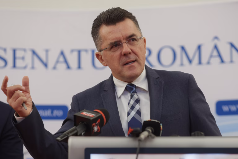 AUR blochează orice guvern fără ei, Dungaciu atacă pe Nicușor Dan