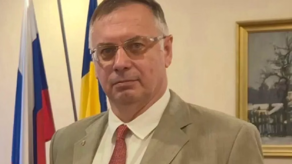Consulul rus a ieșit la restaurant cu două zile înainte să plece - Politica