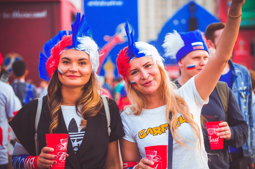 Rusia ne cere să evacuăm diplomații din Kiev - Politica (Stock photo)