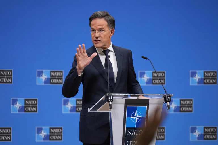 Rutte l-a sunat pe Nicușor Dan după incidentul de la Galați