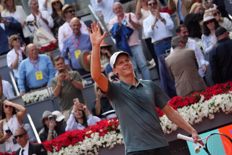 Sinner face istorie la Madrid și merge în finală ca lider ATP