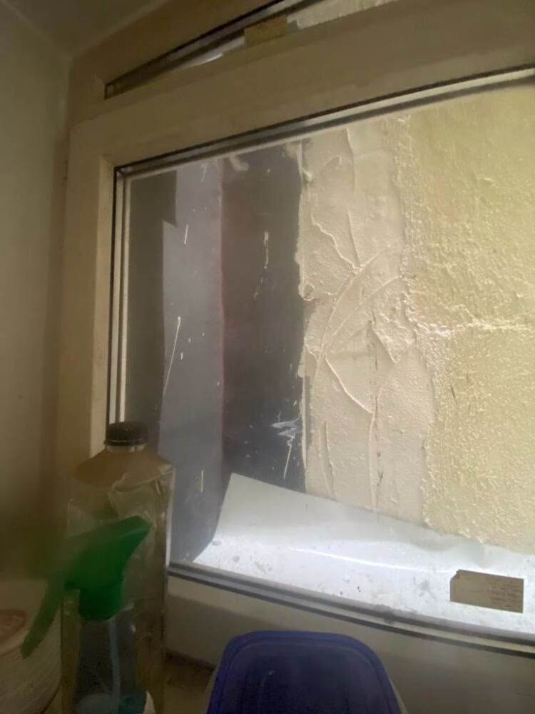 Bloc nou lipit de geamul vecinilor pe Mendeleev, lângă Amzei - Bucuresti