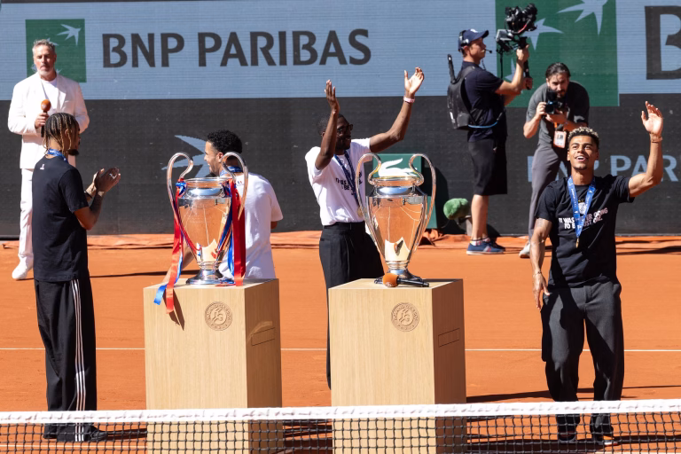 PSG a adus trofeele de Champions League la Roland Garros