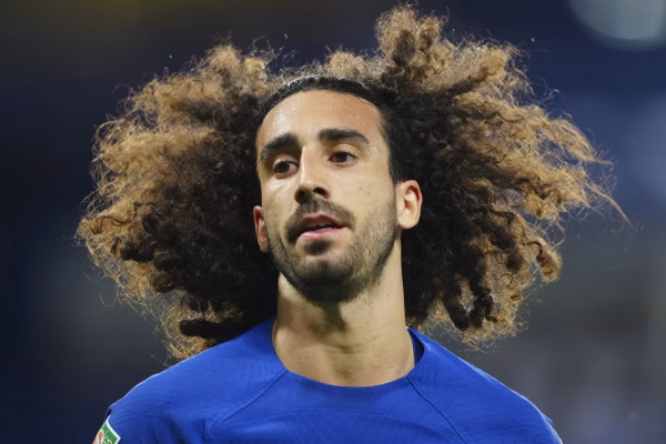 Real Madrid l-a luat pe Cucurella cu banii gheață