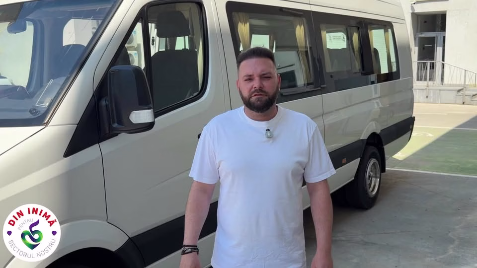 Sectorul 5 primește 7 microbuze electrice pentru elevi - Bucuresti